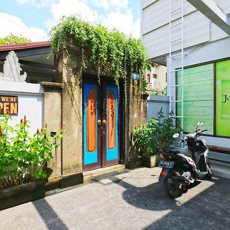Reddoorz Hostel Near Gwk Main Gate Ungasan Eksteriør bilde