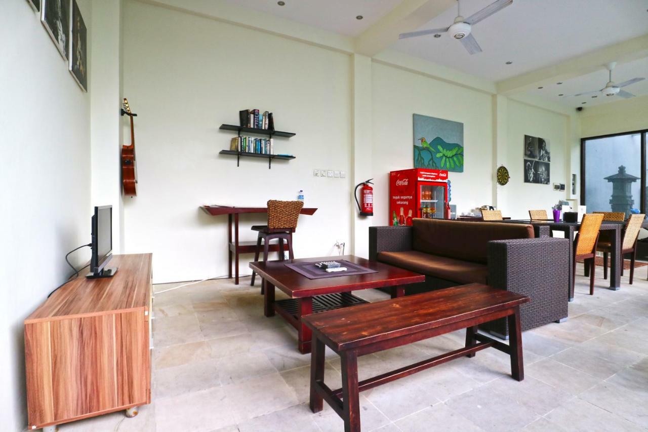 Reddoorz Hostel Near Gwk Main Gate Ungasan Eksteriør bilde